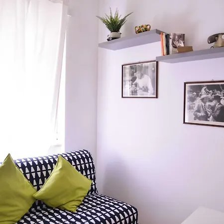 Vatican Miro Holidays ゲストハウス