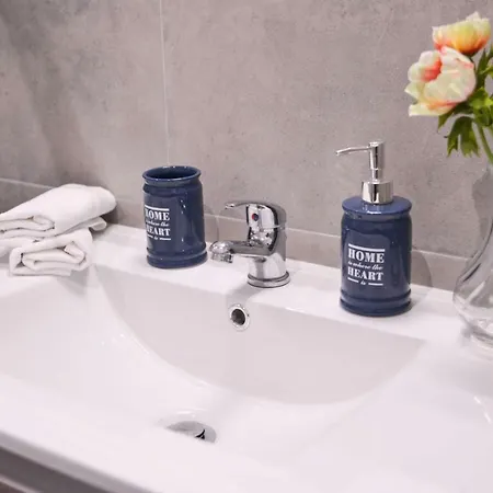 Vatican Miro Holidays Гостевой дом 4*