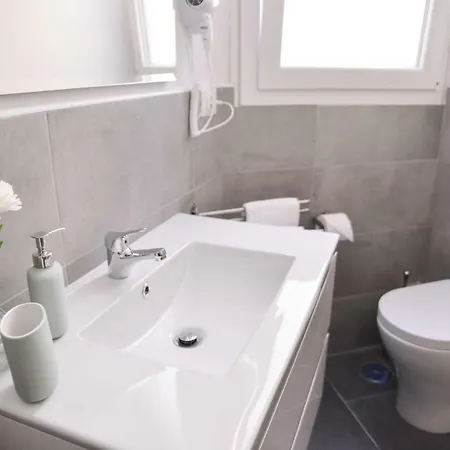 Vatican Miro Holidays Рим