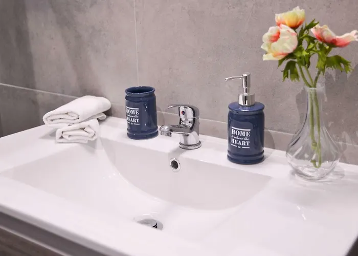 Vatican Miro Holidays בית הארחה 4*