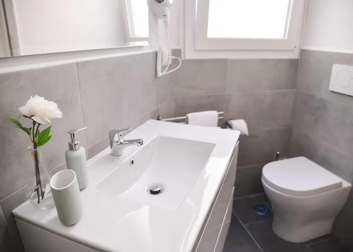 Vatican Miro Holidays Róma